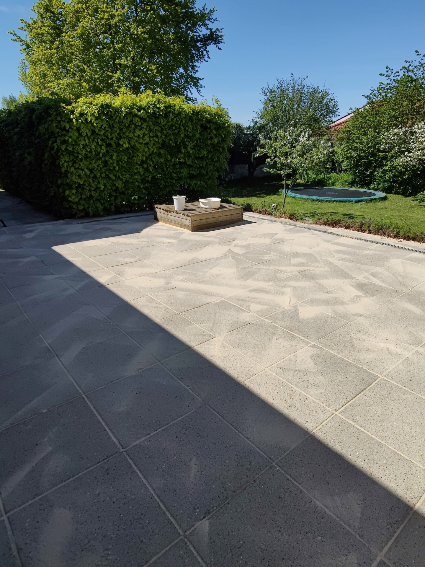 Fliserens af terrasse – efter